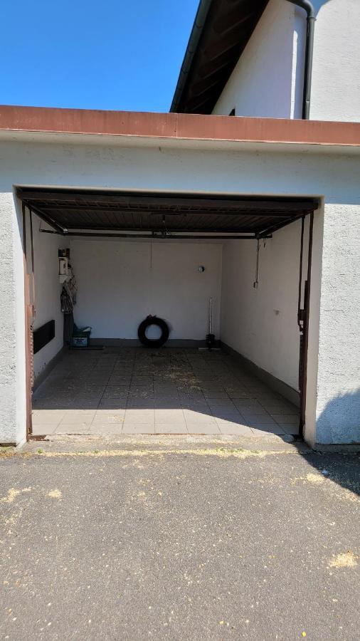 Eg Links-Wunderschoene 70M Grosse 2-Zimmer City Wohnung Naehe Salzburg Freilassing Bagian luar foto