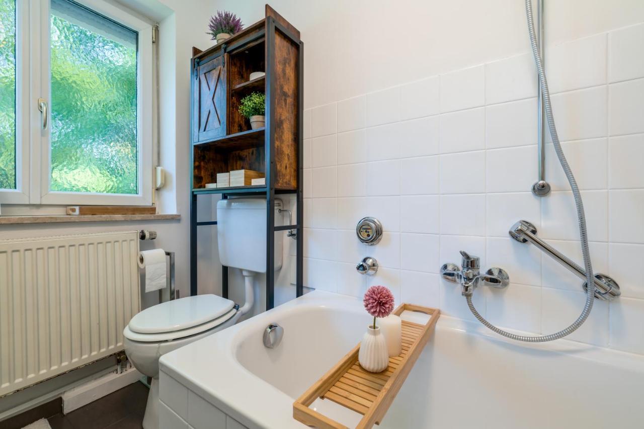 Eg Links-Wunderschoene 70M Grosse 2-Zimmer City Wohnung Naehe Salzburg Freilassing Bagian luar foto