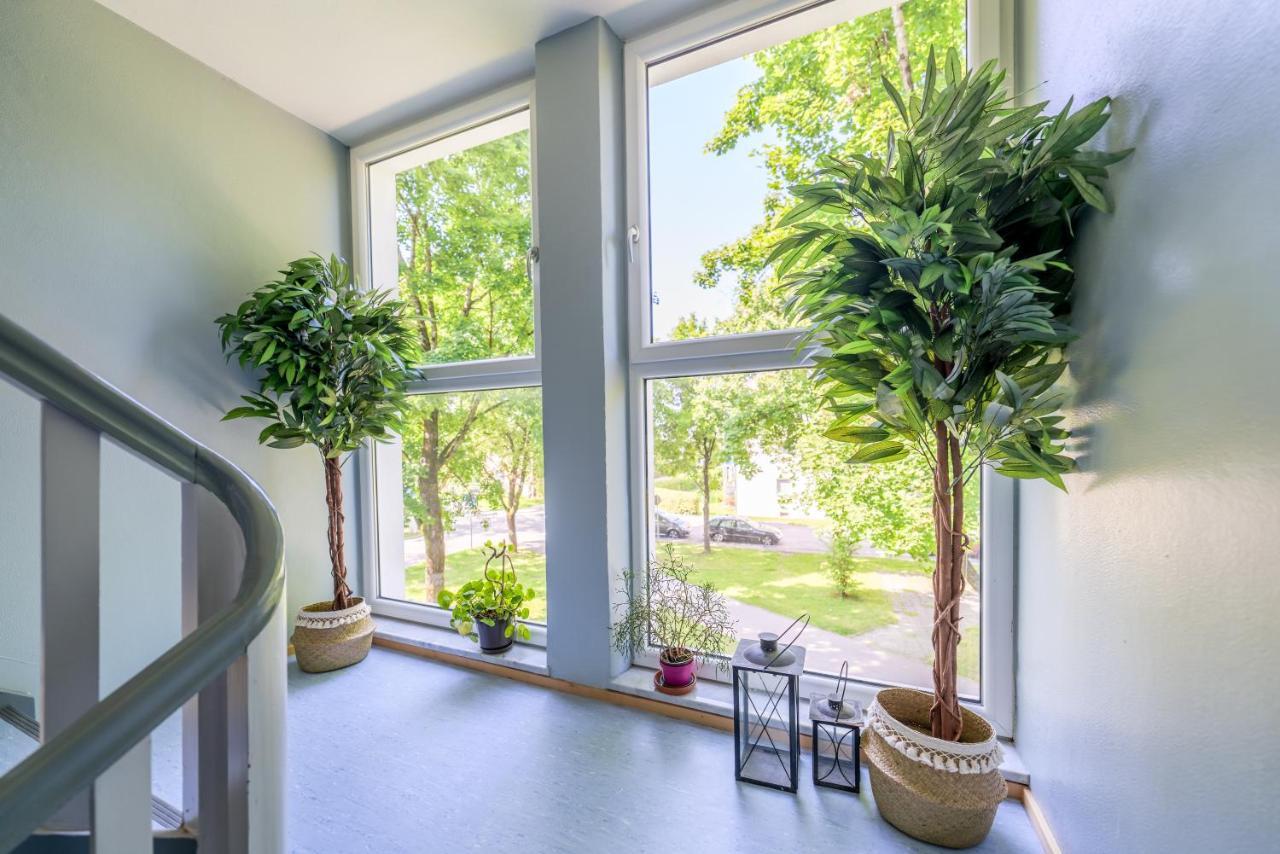 Eg Links-Wunderschoene 70M Grosse 2-Zimmer City Wohnung Naehe Salzburg Freilassing Bagian luar foto